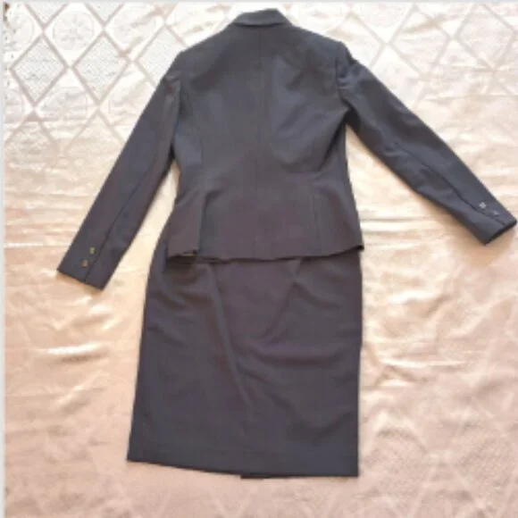 Calvin Klein Pencil Skirt Suit Set Lined Blazer Gray One Button Knee Length Sz 2 - Picture 6 of 15